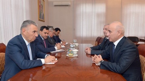 Əli Həsənov Azercell prezidenti ilə bir araya gəldi – yeni sosial layihə olacaq