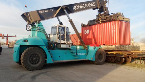 Y&uuml;k daşımaları &ldquo;ADY Konteyner&rdquo; MMC &ndash; yə həvalə olundu