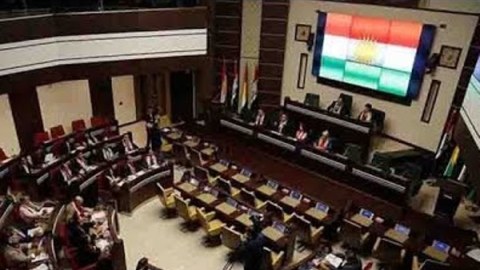 İraq Kürd Muxtariyyəti parlamentində ATIŞMA