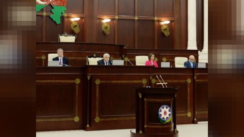 Gələn ilin büdcəsindən Milli Məclisə ayrılacaq vəsait artırılır