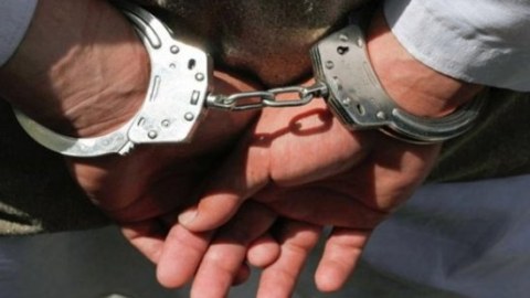 Sumqayıtda g&ouml;zyaşardıcı qazdan istifadə edən oğru tutuldu  &nbsp;