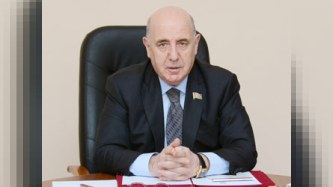 Azərbaycanda hər il 100-150 uşaq kar doğulur: komitə sədri məsələ qaldırdı