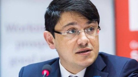Komitə sədrindən həyəcan təbili: “Təhsil haqlarını ödəməkdə çətinliklər var, ictimai dinləmələr aparacağıq”   