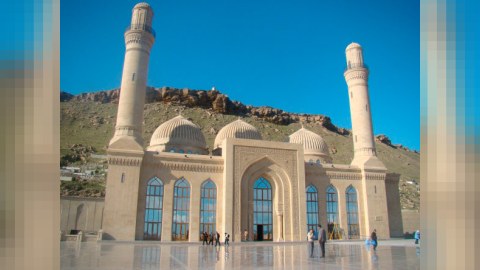 Azərbaycanda ibadət yerləri s&uuml;nni-şiə məscidlərinə ayrılır? - Dini Komitədən CAVAB   &nbsp;