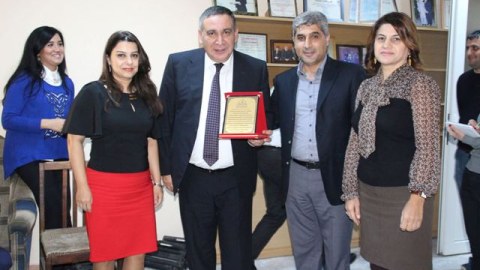 Tələbələr “525-ci qəzet”də - Gənc əməkdaş peşəkarlarla işləməkdən danışdı - REPORTAJ+FOTOLAR