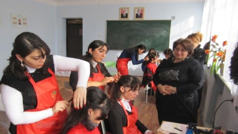 Peşə məktəbləri&nbsp;&ouml;dənişli və &ouml;dənişsiz olacaq, g&uuml;zəştli şagirdlər se&ccedil;iləcək - YENİLİK
