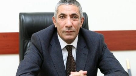 Siyavuş Novruzov: “Müdafiə naziri parlamentdə hesabat versə, onu hərə bir cür açıqlayacaq”