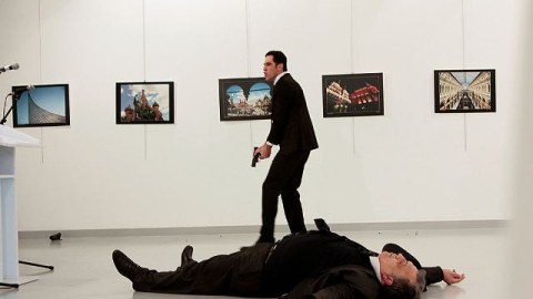 Rusiya səfirinin öldürülməsinə görə prodüser saxlanıldı