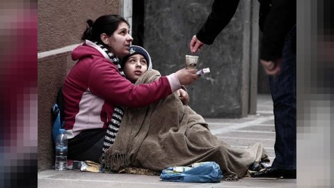 Villası, maşını olan dilənçilər - Polis onları niyə görmür?..