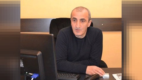 Facebook-suz dura bilməyən tanınmışlar: “Pul müqabilində də status yazmışam” 
