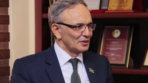“KİV haqqında” qanun “reket jurnalistlər”ə görə dəyişir   