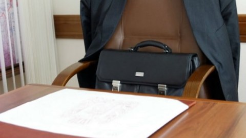 Dövlət qurumlarındakı bu vəzifələr təyinat gözləyir   