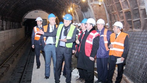 Metronun &ldquo;Sahil&rdquo; stansiyası yenidən qurulur&nbsp;- FOTOLAR