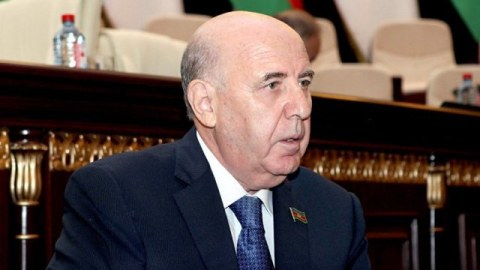 Əhliman Əmiraslanov d&uuml;nyanı narahat edən əsas problemlərdən DANIŞDI