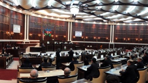 Milli Məclisin sabahkı iclasının gündəliyi DƏYİŞDİ   