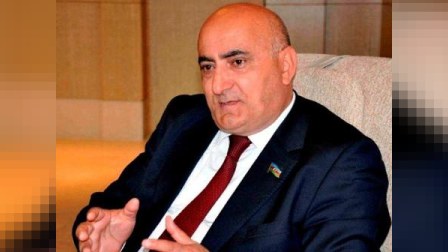Deputat telekanal rəhbərlərini ittiham etdi