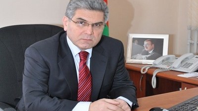 Pedoqoji Universitetin rektoru tələbələrə əlçatandırmı...   