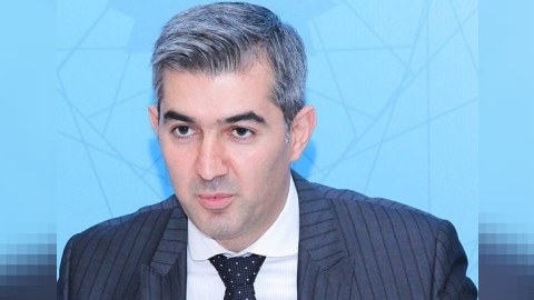 Deputat siqaret çəkməyə görə tətbiq edilən cərimələr məsələsinə AYDINLIQ GƏTİRDİ   