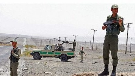 İran hərb&ccedil;iləri Pakistan sərhədində terror&ccedil;uları yaxaladı