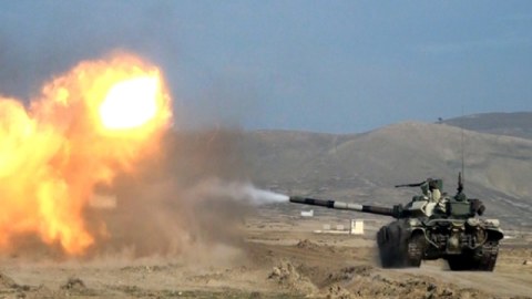 Ermənistanda Azərbaycanın aldığı silahlara görə qorxu yarandı