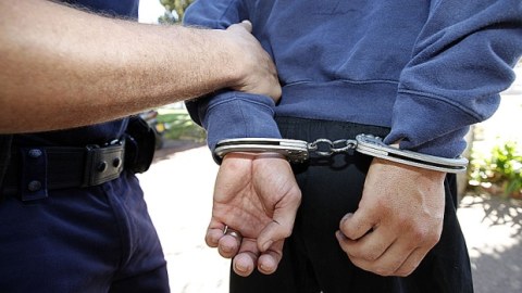 Polis narkotik alverçilərini YAXALADI