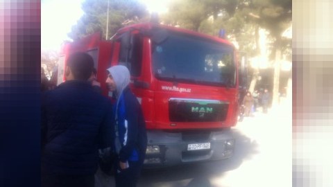 Sumqayıtda məşhur aptek yandı - FOTOLAR   