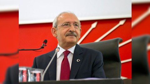 Kemal Kılıçdaroğlu yenidən CHP başqanı oldu