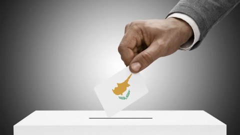 Kiprdə prezident seçkilərinin ikinci turu başlayıb