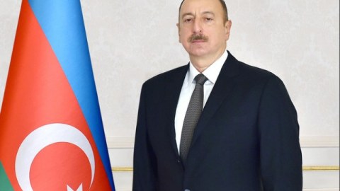 Qurultay İlham Əliyevin prezidentliyə namizədliyini rəsmən irəli sürdü