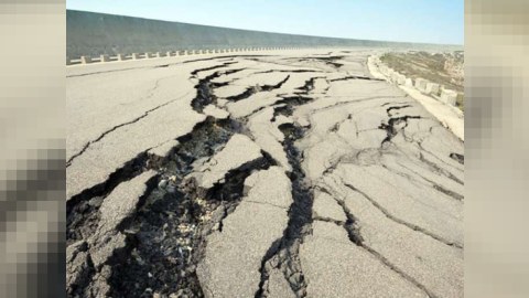 Nazirlik sürüşmə zonalarında hazırkı vəziyyəti açıqladı - Təhlükəli yerlər   