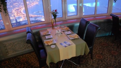 &ldquo;Teleq&uuml;llə&rdquo; restoranı s&uuml;r&uuml;şməyə g&ouml;rə bağlanır?..