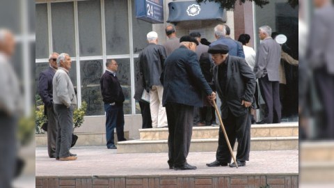 Azərbaycanda pensiyaların sığorta hissəsi artdı 