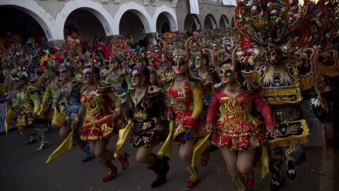 Boliviyada karnavalda partlayış: 6 ölü, 28 yaralı