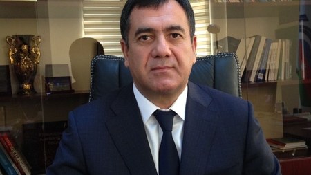 “Bələdiyyələr yerli İcra hakimiyyəti ilə cinayət sövdələşməsinə gedir”    