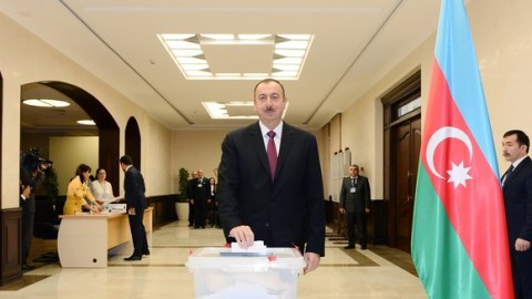 MSK İlham Əliyevin namizədliyini TƏSDİQLƏDİ    