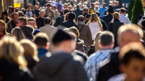 Bakının gerçək əhali sayı - Dövlət Komitəsi 2,5 milyon deyir, digər mənbələr 3,5 milyon  