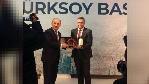 “Kaspi” qəzeti beynəlxalq mükafat aldı - FOTO   
