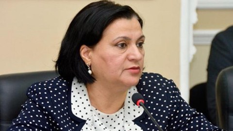 Məktəblərdə “hicab bombası” - Çarşabsızlıq türk qadınının nailiyyətidir