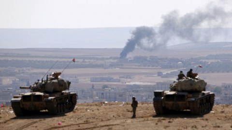 T&uuml;rkiyə ordusu Afrinin bir addımlığında&nbsp;&ndash; M&uuml;hasirə həlqəsi daralır 