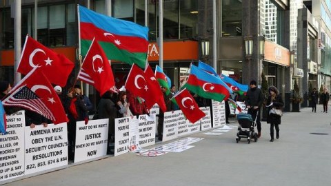 Azərbaycanlılar və t&uuml;rklər Xocalı naminə aksiya ke&ccedil;irdi - FOTOLAR