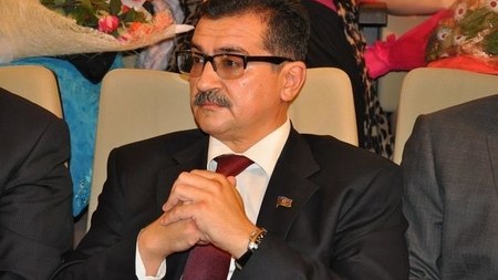 Deputat yenidən sədr seçildi