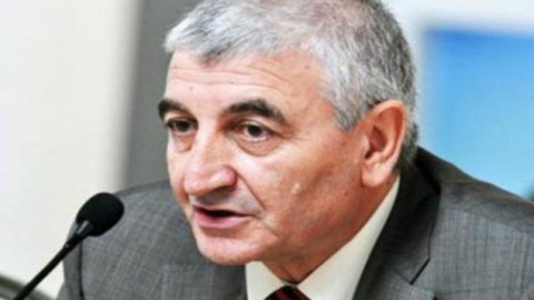 Məzahir Pənahovdan prezidentliyə namizədlərə XƏBƏRDARLIQ   