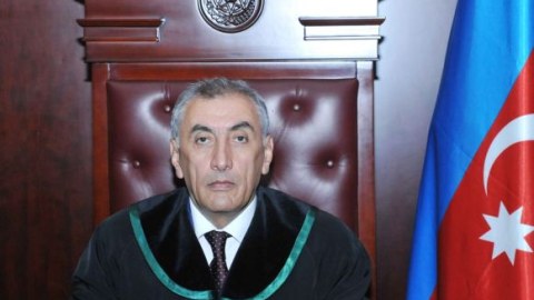 Səs-küylü cinayətlərin məşhur müstəntiqi indi hakim işləyir