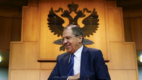 Lavrov Skripalın zəhərlənməsi ilə bağlı sualdan QƏZƏBLƏNDİ