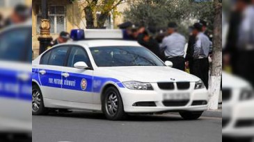 Azərbaycanda yol polisləri arasında&nbsp;QANLI DAVA - Bir-birlərini bı&ccedil;aqladılar