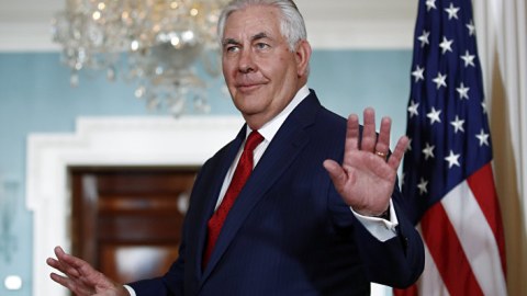 Tillerson vəzifədən zəhərlənən keçmiş agentə görə çıxarılıb – Sensasion İDDİA 