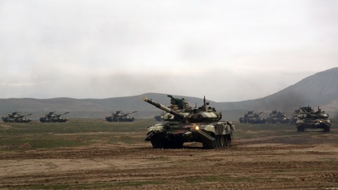 Rusiyalı analitikdən şok AÇIQLAMA: Təlimlər 7 rayonu geri qaytarmağa HESABLANIB