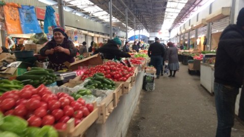 “Bazara böyük siyahı ilə gəlmişdik, qiymətləri görəndə ixtisar etdik” - REPORTAJ+QİYMƏTLƏR
