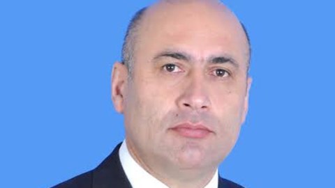 “Bakıda çoxmərtəbəli binaların tikintisi qadağan olunsun”