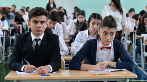 Buraxılış imtahanlarının nəticələri elan olundu   